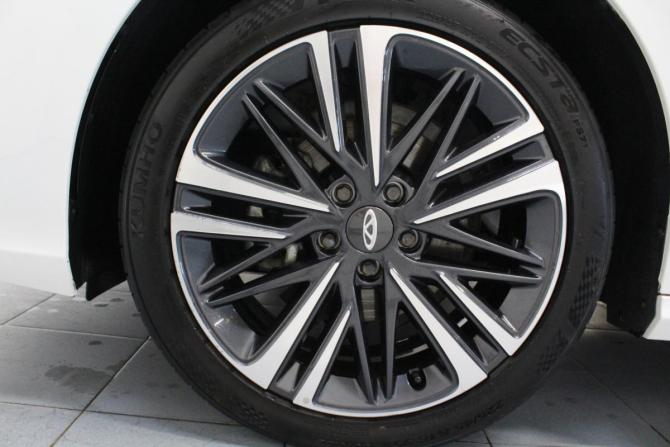 Chery Arrizo 8 с пробегом 2024 года, цена 2 049 000 рублей, 37000 км, седан, Автокод Объявления