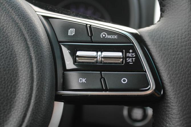 Kia Sportage IV Рестайлинг с пробегом 2020 года, цена 2 400 000 рублей, 115000 км, внедорожник, Автокод Объявления