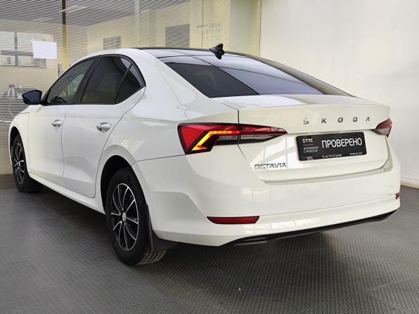 Skoda Octavia IV (A8) с пробегом 2021 года, цена 2 199 000 рублей, 93000 км, лифтбек, Автокод Объявления