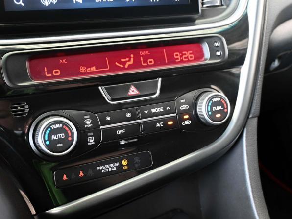 Kia Optima III Рестайлинг с пробегом 2014 года, цена 1 129 900 рублей, 225000 км, седан, Автокод Объявления