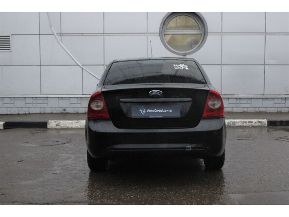 Ford Focus II Рестайлинг с пробегом 2010 года, цена 599 000 рублей, 275940 км, седан, Автокод Объявления