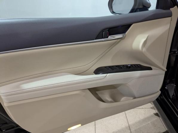 Toyota Camry VIII (XV70) Рестайлинг с пробегом 2021 года, цена 3 200 000 рублей, 80346 км, седан, Автокод Объявления
