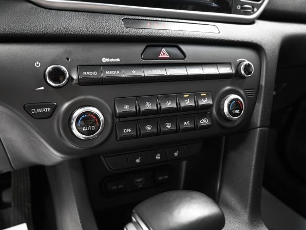 Kia Sportage IV Рестайлинг с пробегом 2018 года, цена 2 295 000 рублей, 122202 км, внедорожник, Автокод Объявления