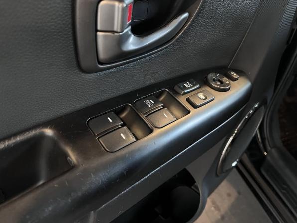 Kia Soul I Рестайлинг с пробегом 2011 года, цена 710 000 рублей, 243350 км, хэтчбек, Автокод Объявления