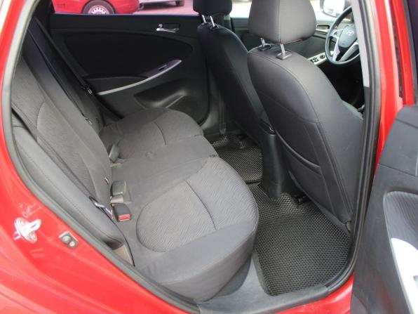 Hyundai Solaris I с пробегом 2012 года, цена 569 000 рублей, 268420 км, седан, Автокод Объявления