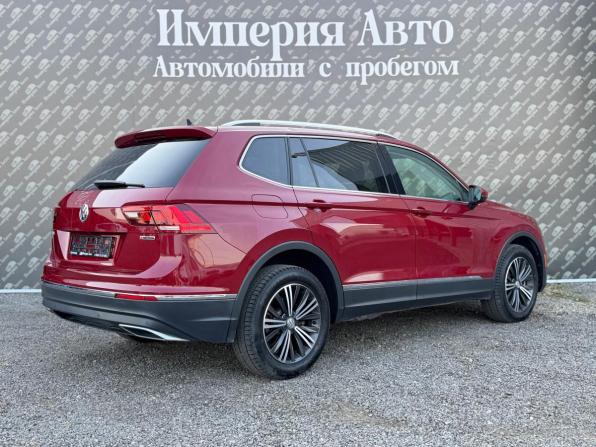 Volkswagen Tiguan II с пробегом 2018 года, цена 2 560 000 рублей, 65000 км, внедорожник, Автокод Объявления
