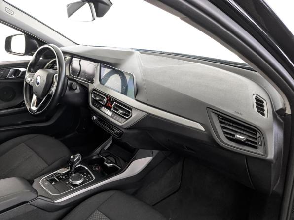 BMW 1 серии III (F40) с пробегом 2021 года, цена 2 450 000 рублей, 119216 км, хэтчбек, Автокод Объявления