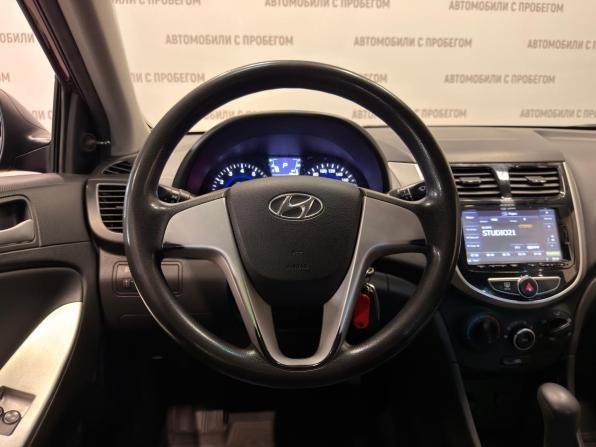 Hyundai Solaris I с пробегом 2012 года, цена 679 000 рублей, 197553 км, седан, Автокод Объявления