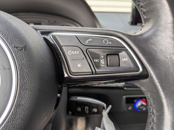 Audi A3 III (8V) Рестайлинг с пробегом 2017 года, цена 2 000 000 рублей, 103822 км, седан, Автокод Объявления