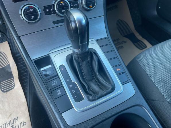 Volkswagen Passat B7 с пробегом 2013 года, цена 771 900 рублей, 290541 км, универсал, Автокод Объявления