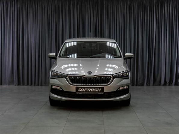 Skoda Rapid II с пробегом 2021 года, цена 1 979 000 рублей, 87413 км, лифтбек, Автокод Объявления