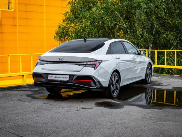 Hyundai Elantra VII (CN7) Рестайлинг с пробегом 2023 года, цена 1 990 999 рублей, 62150 км, седан, Автокод Объявления