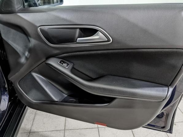 Mercedes-Benz GLA I (X156) Рестайлинг с пробегом 2017 года, цена 1 670 000 рублей, 142771 км, внедорожник, Автокод Объявления