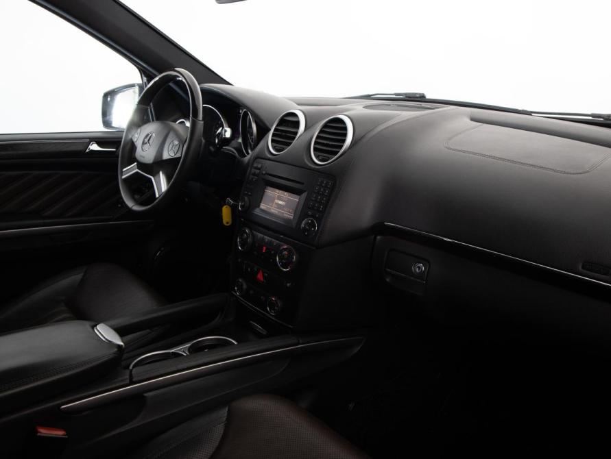 Mercedes-Benz GL-Класс I (X164) Рестайлинг Санкт-Петербург  - изображение 16