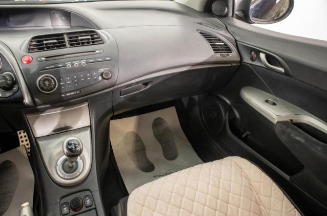 Honda Civic VIII с пробегом 2008 года, цена 639 000 рублей, 298000 км, хэтчбек, Автокод Объявления