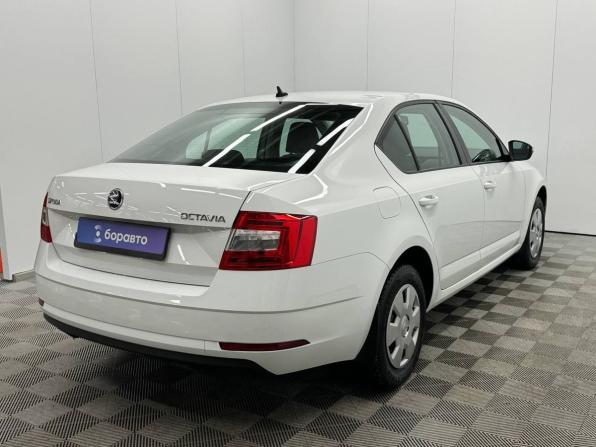Skoda Octavia III (A7) Рестайлинг с пробегом 2017 года, цена 1 440 000 рублей, 102578 км, лифтбек, Автокод Объявления