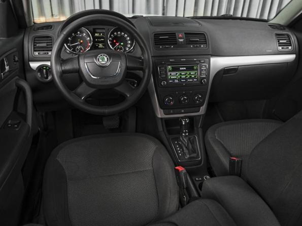 Skoda Yeti I Рестайлинг с пробегом 2013 года, цена 985 000 рублей, 134031 км, внедорожник, Автокод Объявления