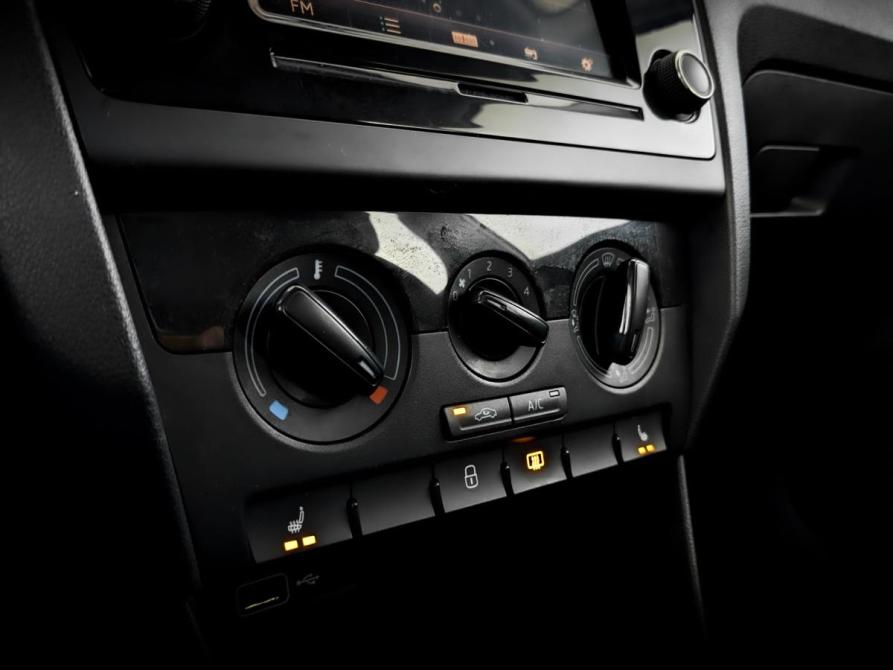 Skoda Rapid I Рестайлинг Москва  - изображение 26