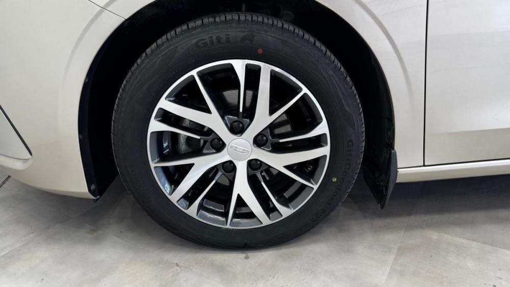 Geely Emgrand II Киров  - изображение 16