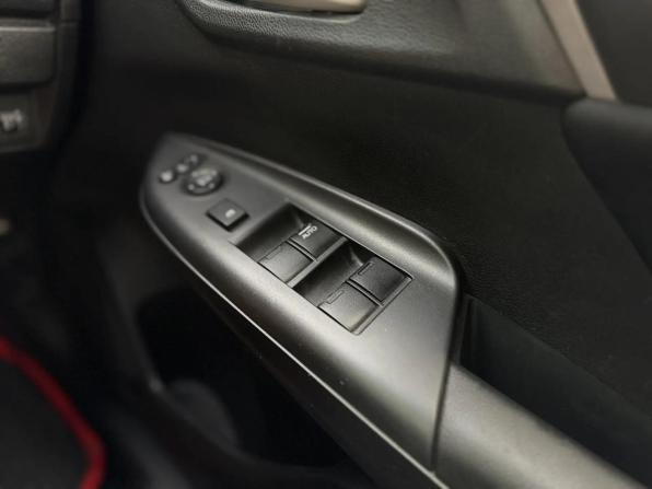 Honda Fit III Рестайлинг с пробегом 2018 года, цена 1 099 000 рублей, 157153 км, хэтчбек, Автокод Объявления