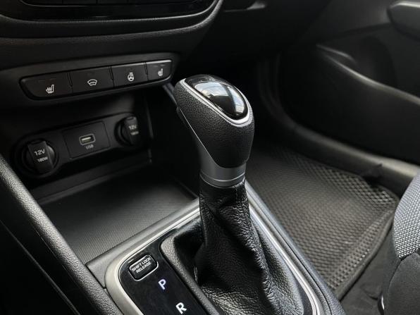 Hyundai Solaris II с пробегом 2019 года, цена 1 350 000 рублей, 104233 км, седан, Автокод Объявления
