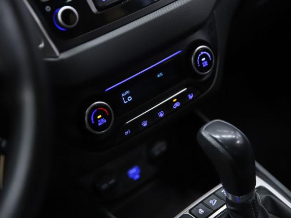 Hyundai Creta I Рестайлинг с пробегом 2020 года, цена 1 890 000 рублей, 166898 км, внедорожник, Автокод Объявления