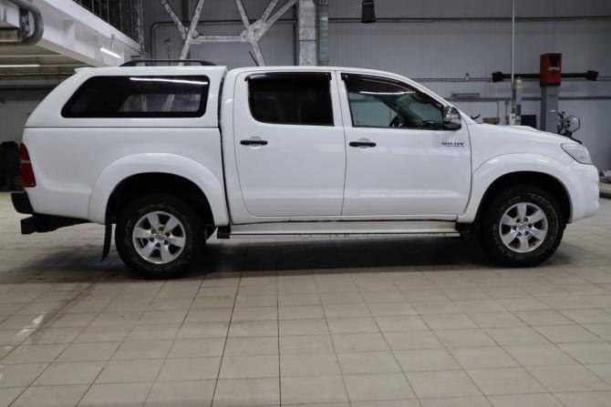 Toyota Hilux VII Рестайлинг с пробегом 2012 года, цена 1 799 990 рублей, 175052 км, пикап, Автокод Объявления