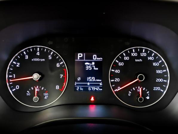 Kia Rio IV Рестайлинг с пробегом 2021 года, цена 1 825 000 рублей, 67939 км, хэтчбек, Автокод Объявления