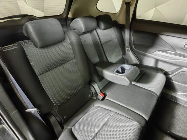 Mitsubishi Outlander III Рестайлинг 2 с пробегом 2018 года, цена 1 439 000 рублей, 175843 км, внедорожник, Автокод Объявления