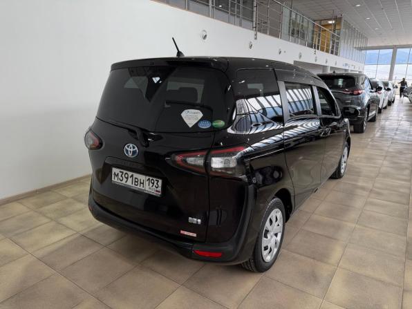 Toyota Sienta II с пробегом 2017 года, цена 1 550 000 рублей, 107000 км, минивэн, Автокод Объявления