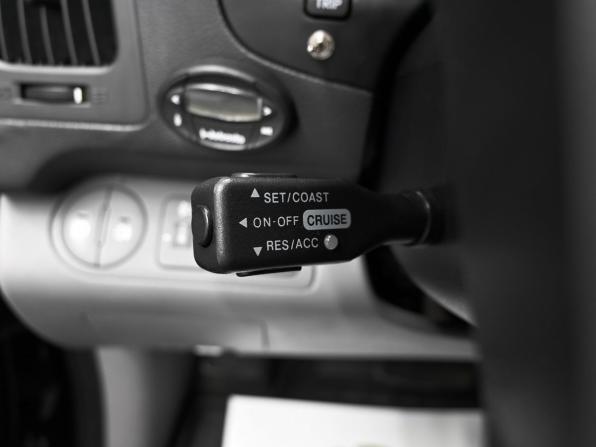 Hyundai H-1 II с пробегом 2013 года, цена 1 845 000 рублей, 211156 км, минивэн, Автокод Объявления