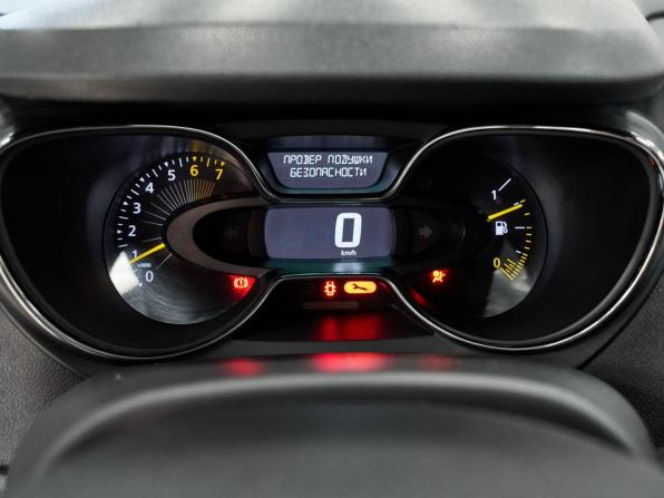 Renault Kaptur I с пробегом 2016 года, цена 1 145 000 рублей, 136105 км, внедорожник, Автокод Объявления