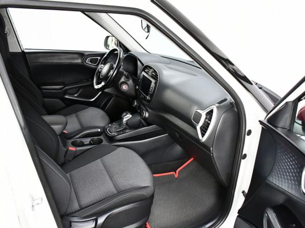 Kia Soul III с пробегом 2022 года, цена 1 897 000 рублей, 124156 км, хэтчбек, Автокод Объявления