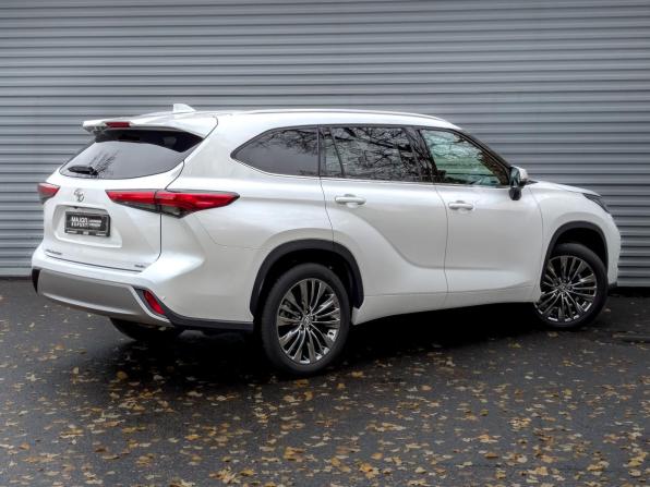 Toyota Highlander IV (XU70) с пробегом 2025 года, цена 5 200 000 рублей, 10252 км, внедорожник, Автокод Объявления