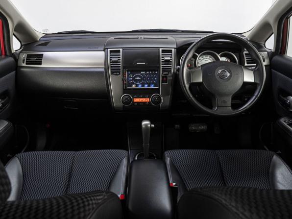Nissan Tiida I с пробегом 2012 года, цена 1 075 000 рублей, 45705 км, хэтчбек, Автокод Объявления