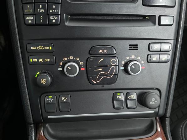Volvo XC90 I Рестайлинг с пробегом 2013 года, цена 1 699 000 рублей, 207604 км, внедорожник, Автокод Объявления