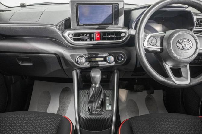 Toyota Raize I с пробегом 2020 года, цена 1 749 000 рублей, 83600 км, внедорожник, Автокод Объявления