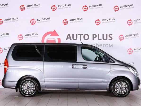 Hyundai H-1 II с пробегом 2011 года, цена 2 130 000 рублей, 153000 км, минивэн, Автокод Объявления