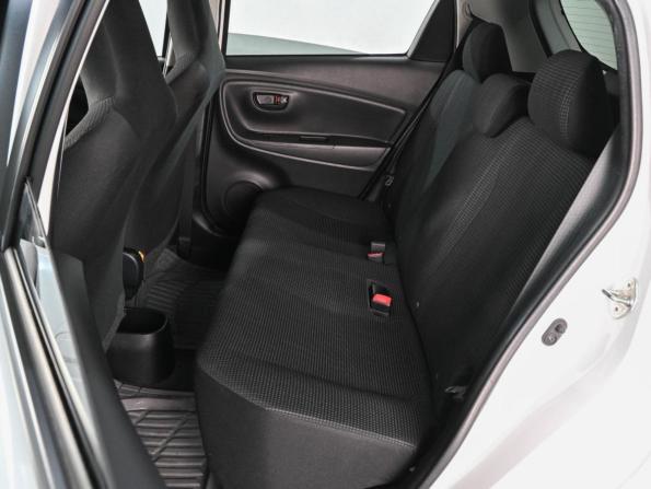 Toyota Vitz III (XP130) Рестайлинг 2 с пробегом 2018 года, цена 1 159 000 рублей, 86346 км, хэтчбек, Автокод Объявления