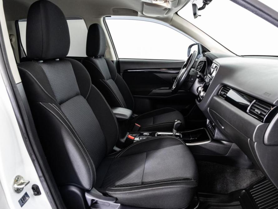 Mitsubishi Outlander III Рестайлинг 3 Санкт-Петербург  - изображение 20