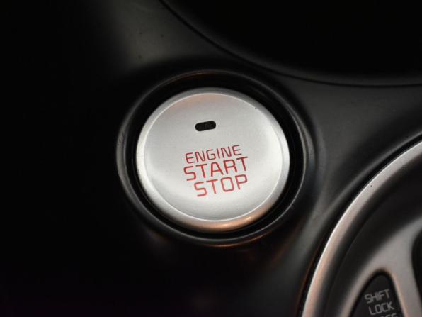 Kia Soul II Рестайлинг с пробегом 2018 года, цена 1 590 000 рублей, 101000 км, хэтчбек, Автокод Объявления