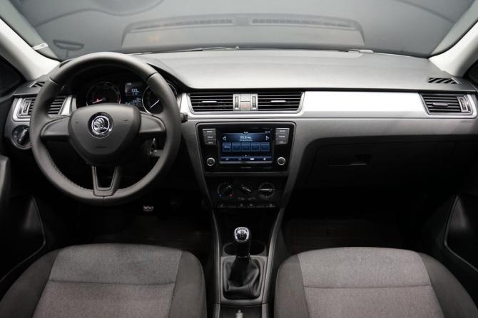 Skoda Rapid I Рестайлинг с пробегом 2019 года, цена 1 250 000 рублей, 158000 км, лифтбек, Автокод Объявления