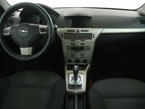 Opel Astra H Рестайлинг с пробегом 2008 года, цена 429 000 рублей, 193700 км, хэтчбек, Автокод Объявления
