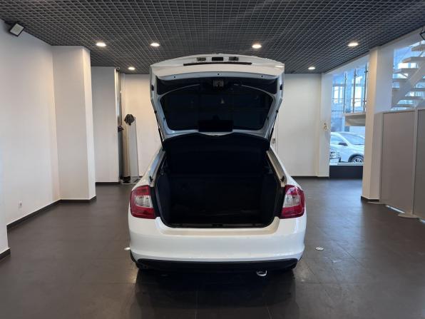Skoda Rapid I с пробегом 2014 года, цена 495 000 рублей, 211030 км, лифтбек, Автокод Объявления
