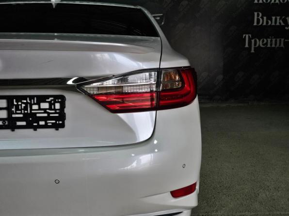 Lexus ES VI Рестайлинг с пробегом 2017 года, цена 2 400 000 рублей, 164800 км, седан, Автокод Объявления