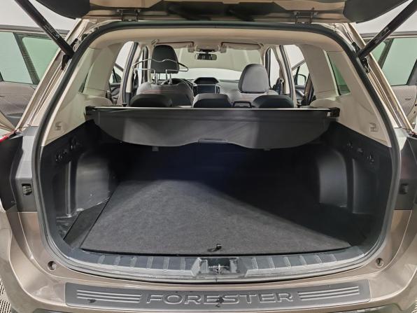Subaru Forester V Рестайлинг с пробегом 2021 года, цена 3 499 000 рублей, 136927 км, внедорожник, Автокод Объявления