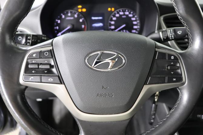 Hyundai Solaris II с пробегом 2018 года, цена 1 269 990 рублей, 94243 км, седан, Автокод Объявления