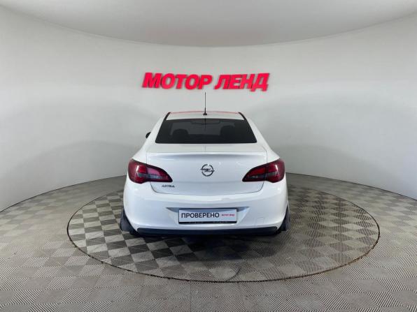 Opel Astra J Рестайлинг с пробегом 2013 года, цена 650 000 рублей, 251271 км, седан, Автокод Объявления