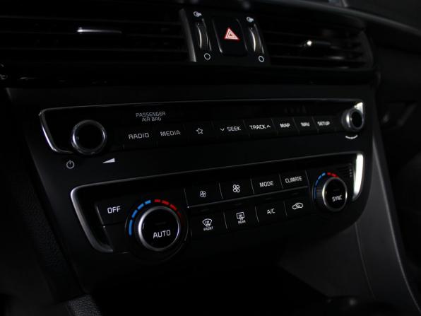 Kia Optima IV Рестайлинг с пробегом 2019 года, цена 2 250 000 рублей, 85500 км, седан, Автокод Объявления