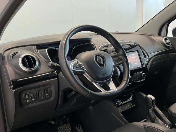 Renault Kaptur I Рестайлинг с пробегом 2021 года, цена 1 730 000 рублей, 75347 км, внедорожник, Автокод Объявления